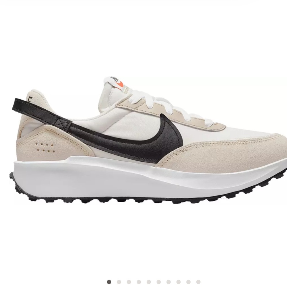 Nike Women’s Waffle Debut sneakers